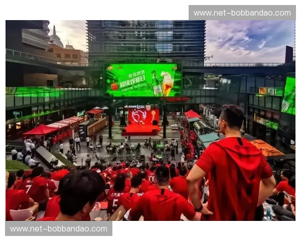 红流撞击:西悉尼的野性与上海上港的豪情,一场跨越经纬的绿茵史诗 红流撞击:西悉尼的野性与上海上港的豪情,一场跨越经纬的绿茵史诗